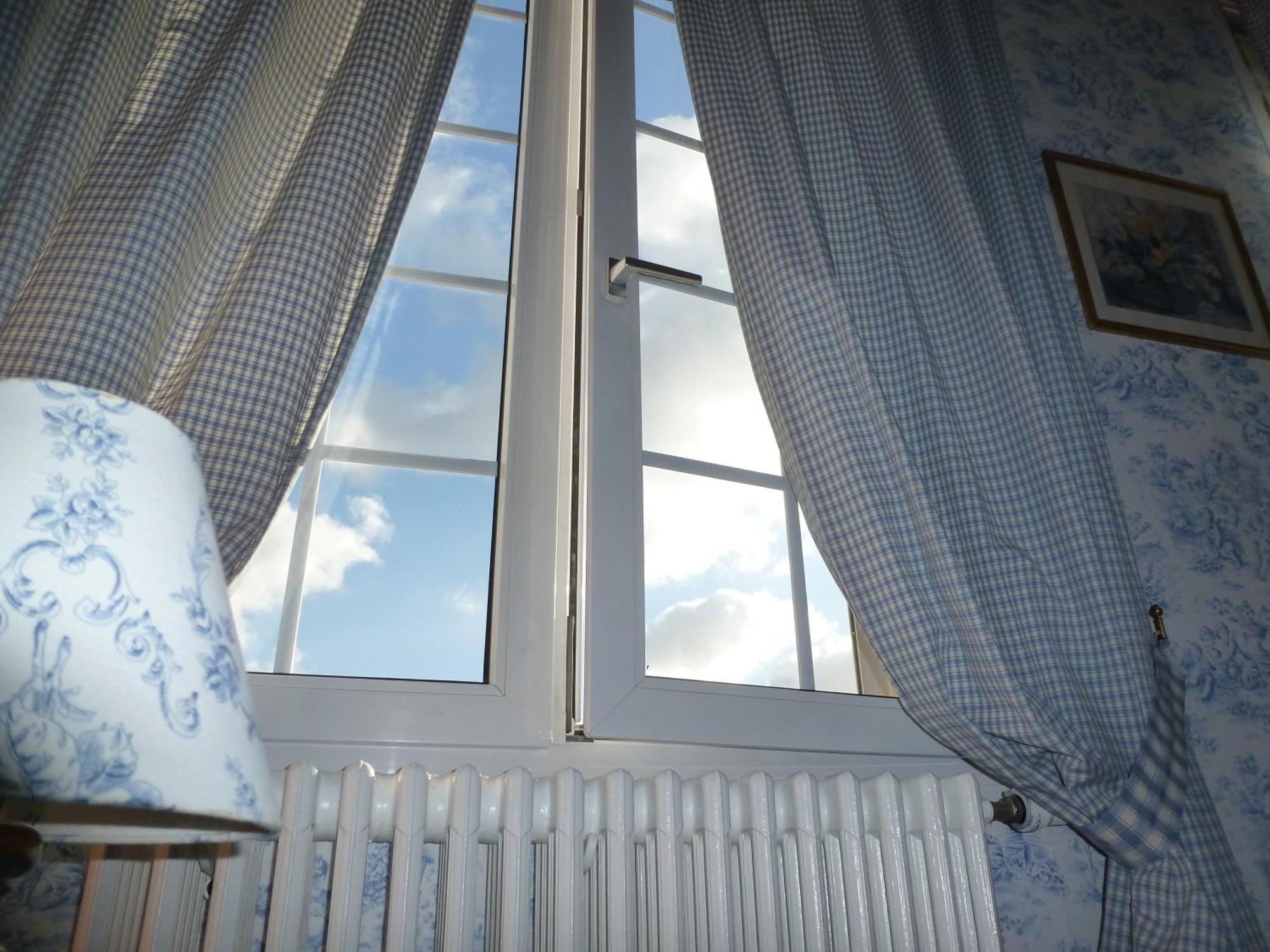 Bed and Breakfast Ferme De Bonavis Banteux Pokój zdjęcie