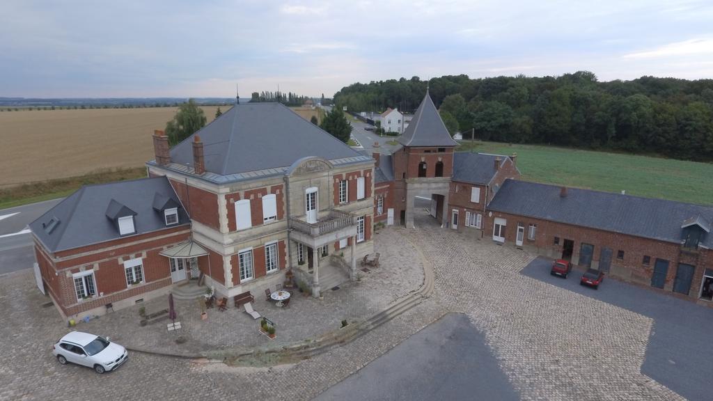 Bed and Breakfast Ferme De Bonavis Banteux Zewnętrze zdjęcie